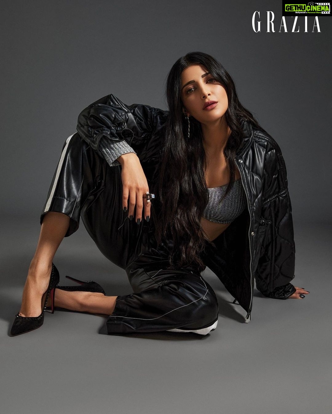 Shruti Haasan Instagram - When she debuted in the 2009 film Luck, which also starred Imran Khan and Sanjay Dutt, things shifted, and they shifted radically. “I thought I could do it but I was lost,” she admits. “I was under-prepared. I was under the assumption that simply because I come from a film background, I understood the medium. I did not. Deep down, I just wanted to make enough money to buy my music gear.” Shruti is wearing ribbed blouse and trousers, both by @kanikagoyallabel; leather jacket by @zara; chain link earrings by @valliyan; pearl ring by @isharya; pumps by @louboutinworld Photograph: @keegancrasto Fashion Director: pashamalwani Words: @arman.gif Make-up: @devikajodhani Hair: @cristianocpereira Assisted by (styling): @nishthaparwani, @nahidnawaaz #ShrutiHaasan #GraziaIndia #Magazine #MagazineCover #Bollywood #Actress #Celebrity #CelebStyle #Shruti #JanuaryCover
