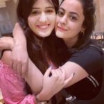 Shruti Sodhi Instagram - Happy happy birthday motto @isharikhi I am so proud of the journey your soul embarked on this year..this birthday year I wish for more and more light within and a lot of travel with me (pending since soooo long🤷🏻‍♀️) and lotss of pancakes 🤤 and even more awesome workouts😍🤗😘❤️ 🎉 🎂 love you motto!! #birthdaygirl #bestfriends #birthday