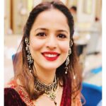 Shruti Sodhi Instagram - Happy happy birthday to my talented and go getter big sister (got to mention that you’re the elder one else no one believes🤭🤷🏻‍♀️😆) @tanveerfai May you get your wishlist of 👗 💼 💎 👠 etc etc fulfilled this year so you can prepare a new long wishlist for your next birthday😁❤️❤️❤️I’ll always be supporting you in life (and shopping😋) no matter what ..got your back 😘 Love you❤️😘 #birthdaygirl #sisterlove #sodhisisters 👯‍♀️
