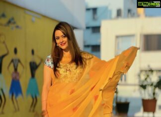 Shruti Sodhi Instagram - Happy Basant panchmi 🌻 Wishing knowledge, music, art and wisdom in all of our lives #saraswatipuja #arrivalofspring #basantpanchmi #shrutisodhi #movielook #maranamrudangam