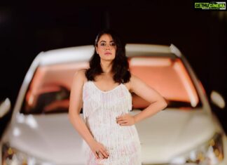 Shruti Sodhi Instagram - Meanwhile, I am still looking for my heels in the lost and found department 😋😄 #shimmydress #shrutisodhi #glamitup #itssummerelsewhere 📸 @lights.tales 💄 @ankitabansalmakeup @deepikakataria17
