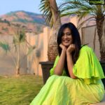 Shweta Tiwari Instagram – 🍃🍃🍃

Outfit @meghmalhaar_
Styled by @stylingbyvictor @sohail__mughal___

@options_travel 
@zuperstays