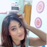 Shweta Tiwari Instagram - Time pass 🤳!!!