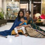 Shweta Tiwari Instagram – Apno ke saath wali Diwali💥💫✨ #Diwali #Family #nanhayatri #etherealgirl
