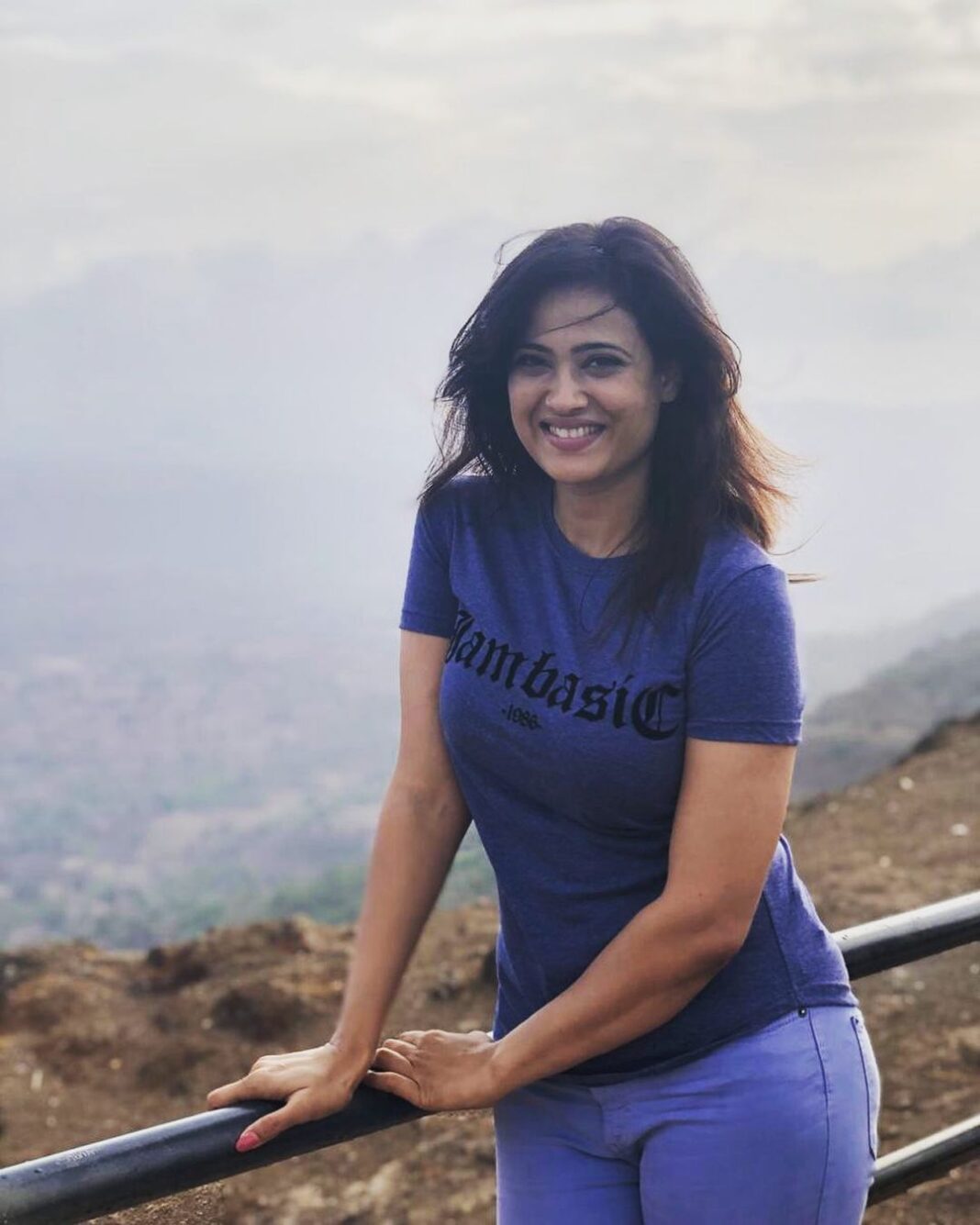 Shweta Tiwari Instagram - 😃 Saputara Sunset Point