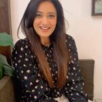 Shweta Tiwari Instagram – I really want to start my exercise 🏋️‍♀️ #everythingsucks #justkidding #trending