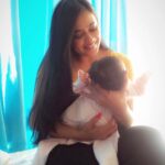 Shweta Tiwari Instagram – Hello Babyyy Pichkuuuu ❤️ Nivi Meri Jaan Welcome to Motherhood…! Being A Mother will make you SO Tired But SO Happy..! Congratulations once Again @niveditabasu ..🤗❤️