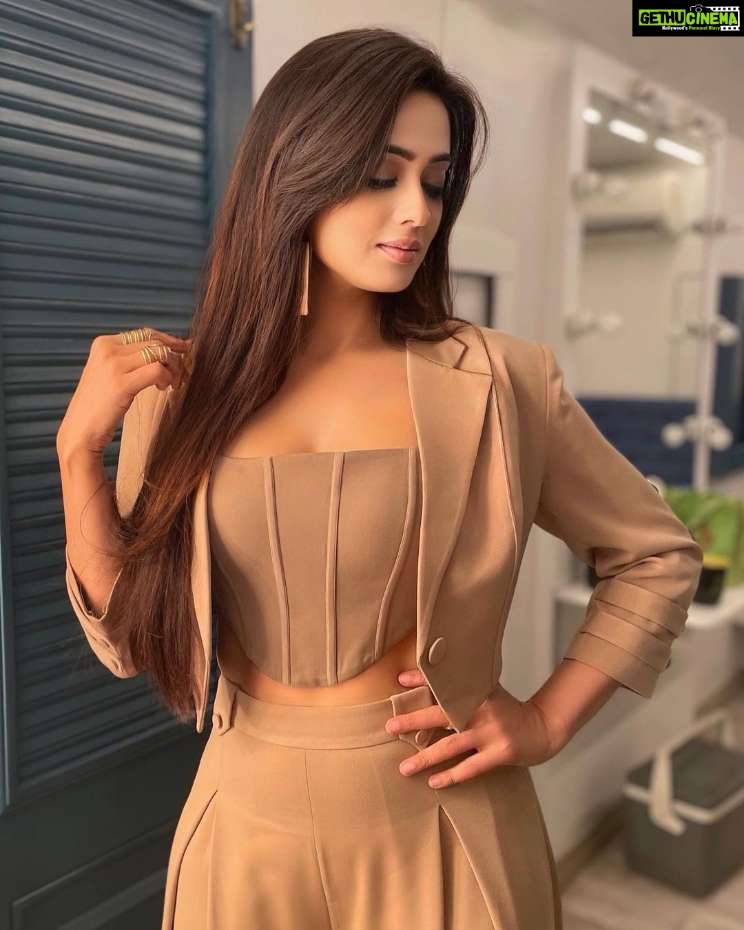 Shweta Tiwari - 425.8K Likes - Most Liked Instagram Photos