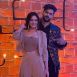 Shweta Tiwari Instagram – A beautiful journey of a beautiful show comes to an end…!Promises to always stay in touch and never ending friendship are made..A journey full of memories, Endless talks,Endless lessons Comes to an End ! #kkk11 #darrvsdare @itsrohitshetty @vishalsingh713 @arjunbijlani @divyankatripathidahiya @divasana @aasthagill @varunsood12 @sourabhraaj.jain @anushkasen0408 @rahulvaidyarkv @ashukla09 @nikki_tamboli @maheckchahal I am going to Miss all of you ♥️♥️♥️