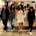 Shweta Tiwari Instagram – 👭👭