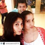 Shweta Tiwari Instagram - #Repost @ananyaarora2013 with @repostapp. ・・・ Here's to never growing up!AB bombs our selfie. 👭🚶🏻📸📸📸