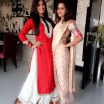 Shweta Tiwari Instagram – 👭 #karvachauth