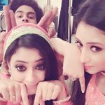 Shweta Tiwari Instagram – #photobomber Vishal Aditya Singh You are Dead !!! 😡😡😡 Waise .. What are we trying to do @richamukherjee 😅