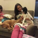 Shweta Tiwari Instagram - Relaxing with Kishmish and chamcham ...😘😘😘