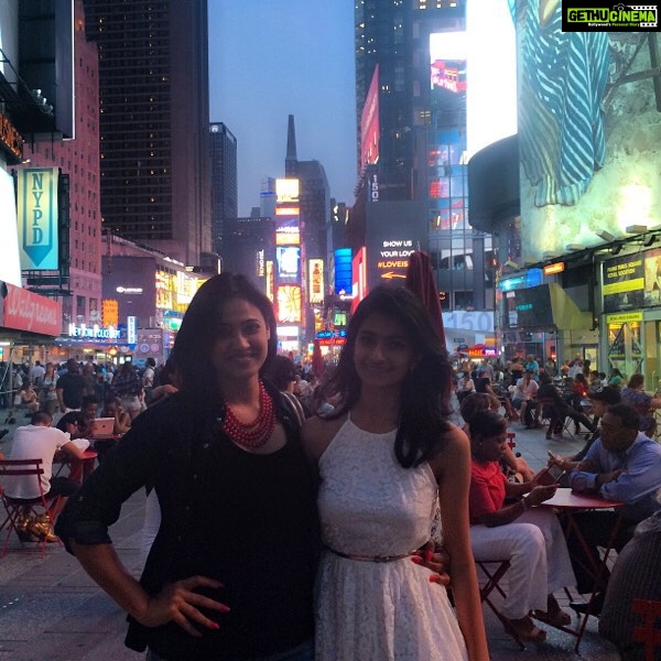 Shweta Tiwari Instagram - 😍 Times Square, New York City