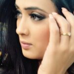 Shweta Tiwari Instagram – Just open your eyes and see Life is Beautiful…😊 #shwetatiwari #beautifullife  #blessed #grateful