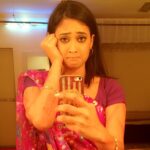 Shweta Tiwari Instagram – Bindiya hurt ho gayi..😜 phir bhi shot NAHIN le rahe 😉 #bts #begusarai #makeup #fun