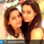 Shweta Tiwari Instagram - Had a lovely day with you and we should go for a movie now and we missed you @niveditabasu ・・・ My date today!!! Coffee-gossip-shopping #girlyfun#mostbeautiful#mallday#instafun#starbucks#shopping#madfun#girlsdayout And @niveditabasu we missed you!!!!