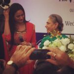Shweta Tiwari Instagram - Finally I met someone who talks more than me....😜 #jayabacchan #cute #simple #elegant