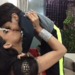 Shweta Tiwari Instagram – Gapuji Gapuji gam gam… Kissiki kissiki Come Come…:)😘😘😘 #shwetatiwari #Aarav #maasi #baby #mylove #myjaan #myprince