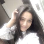 Shweta Tiwari Instagram - When you are with me...... I feel perfect...😊#shwetatiwari #happymood 😘😘😘