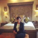 Shweta Tiwari Instagram – Bedroom of #khawbgah 😍😍😍 So Royal … I feel like a Queen👸..No no Like a King…👑 Hahaha….😂😂😂