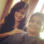 Shweta Tiwari Instagram – Opposite Attracts ..🙇🙇🙇#bhavna#sweetheart#bts #shwetatiwari#bhavna