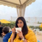 Shweta Tiwari Instagram – Yessss Coffeeeeeee! 

#funyatri #narikiyatra #nanhayatri #coffeeaddict 

Candid by @suhani_bachan