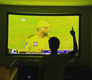 Silambarasan Instagram - #csk for the win 🏆💛 #thaladhoni #csksingangala
