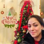 Simran Instagram – We are better throughout the year for having, in spirit, become a child again at Christmas time! Wishing you all a Merry Christmas 🎄

#MerryChristmas #christmas2021