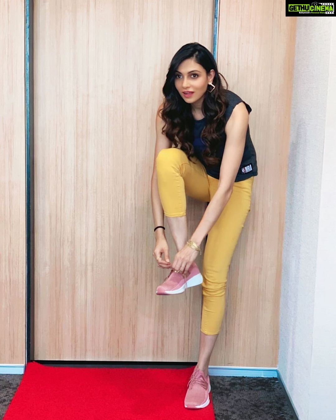 Simran Kaur Mundi - 6.3K Likes - Most Liked Instagram Photos