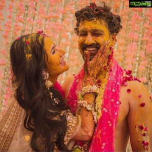 Simran Kaur Mundi Instagram - I am still getting over How Beautiful you looked at the wedding @katrinakaif your warmth will stay with me for a very long time to come❤️ The perpetual smile on your face and the love in @vickykaushal09 ’s eyes was so pure , so magical ❤️
May you both keep glowing in love , Here’s to love laughter and happily ever after🥂