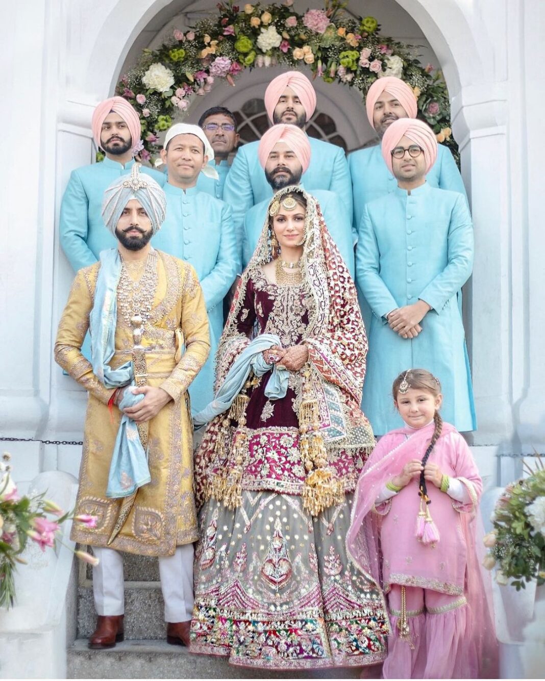 Simran Kaur Mundi Instagram - Reminiscing 🌸💕 . 📷 @studiodenz @lovdipsingh Outfit : @rimpleandharpreet Planner : @fb.celebrations Video : @thewedding_filmmakers . #weddinganniversary #indianwedding