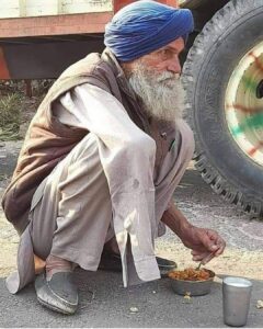 Simran Kaur Mundi Instagram - These are the hands that feed billions, sadey desh de kissana te rabba meher karin🙏