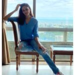 Simran Kaur Mundi Instagram - उफ़ ये मौसम 🙃 . . . #lockdownlife #togetherathome #rain #mumbairain #jeans #lockdownfashion #jeanonjean #photography #scenicphoto #wonderfulsky #beautifulview #travelblog #happy #quarantinelife #silhouettes