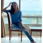 Simran Kaur Mundi Instagram – उफ़ ये मौसम 🙃
.
.
.
#lockdownlife #togetherathome #rain #mumbairain #jeans #lockdownfashion #jeanonjean #photography #scenicphoto #wonderfulsky #beautifulview #travelblog #happy #quarantinelife #silhouettes