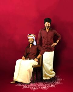 Sivakarthikeyan Instagram - Twins 😃😃 
Love this pic from Vikatan interview photo shoot☺️
Clicked by @k_rajasekaran 👍 @anandavikatan @vikatan_emagazine