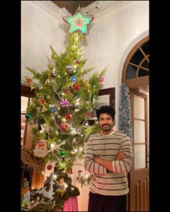 Sivakarthikeyan Instagram - #MerryChristmas everyone 🤗👍😊