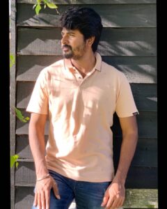 Sivakarthikeyan Instagram - Adhu edho #throwback aamae adhu dhan ... porapokkula oru photo shoot 😁😁👍