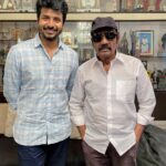 Sivakarthikeyan Instagram - With the legend #GoundamaniSir A great moment with lots of fun and a day to be remembered 🙏❤️#AllTimeFavourite