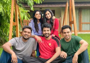 Sivakarthikeyan Instagram - Fun mode on… we are team #Don 😎

@priyankaamohanofficial @sivaangi.krish @actor_balasaravanan @rjvijayofficial 

Caption credits - @rjvijayofficial 
P.C - @darshan_offl