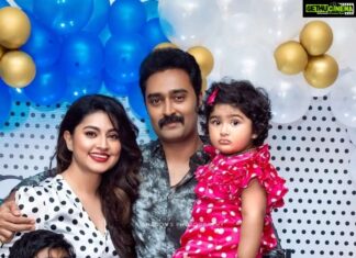 Sneha Instagram - Happy birthday my love!! You may not be the perfect person, you may not do the right things, we may fight and argue but I know end of the day we need each other. Remember I will always love you no matter what. Wish you only the best my dada!❤❤❤ @prasanna_actor #hubbybirthday #loveuforever❤️