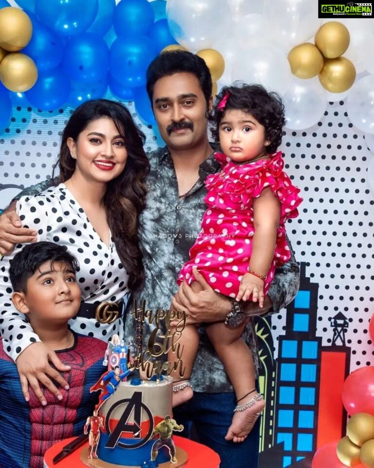 Sneha Instagram - Happy birthday my love!! You may not be the perfect person, you may not do the right things, we may fight and argue but I know end of the day we need each other. Remember I will always love you no matter what. Wish you only the best my dada!❤❤❤ @prasanna_actor #hubbybirthday #loveuforever❤️