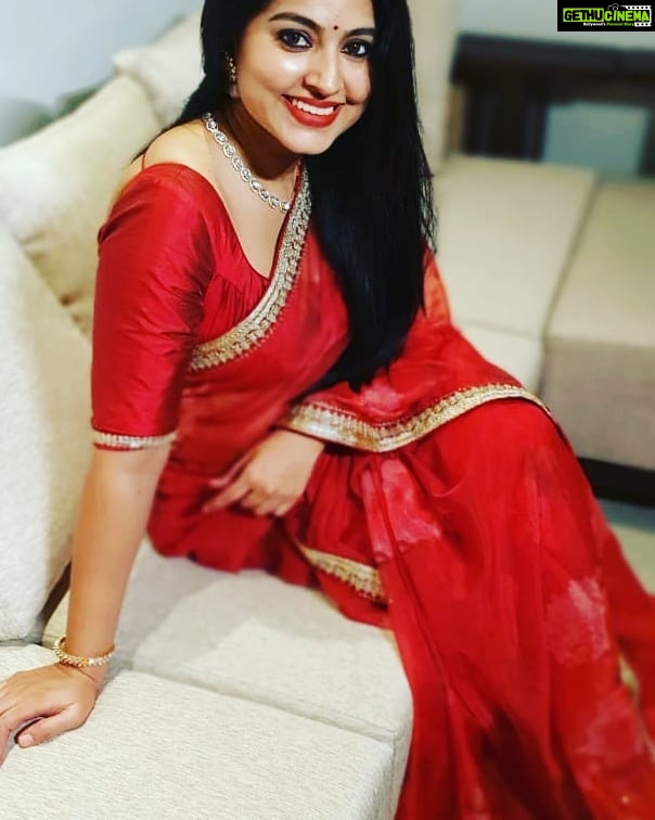 Sneha Instagram - Have always loved wearing ur designs @geetu_sang And this organza saree is my recent favorite u did for me. Good luck with your special Diwali exhibition on 6th n 7th November in your boutique @geetuhautecouture