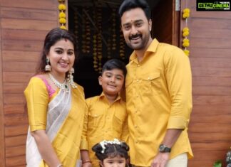 Sneha Instagram - Wish you all a very Happy Diwali 💥💥💥💥 #diwali #celebration #safediwali #sareelove