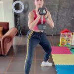 Soha Ali Khan Instagram – Week four and sore!! #workoutwednesday #coreworkout #fitnessmotivation @maheshfitnessclub