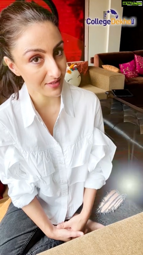 Soha Ali Khan Instagram - Join us in pledging for the mental well-being of students #marksnahihaalpoocho, an initiative by @collegedekhoindia Call on 90528-90528 for counselling by trained experts. Also, you can write to them at seeksupport@collegedekho.com or simply visit www.collegedekho.com for more information. Share this video with a parent, friend or student you think can benefit from it. Take care of yourself and your loved ones! #mentalhealth #worldmentalhealthday #studentdistress #exams #exammarks #examscore #yourlifematters #NEET #JEE #engineering #medical #collegeadmissioninIndia #collegeadmissions #examstress #examseason #examprep #mentalhealthawareness #stressmanagement #mentalhealthmatters #mentalhealthsupport #mentalwellness #collegedekho @twentydresses