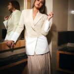 Sonakshi Sinha Instagram - Chic? Styled by @mohitrai with @shubhi.kumar (tap for deets) Photographed by @shivamguptaphotography Makeup by @savleenmanchanda Hair by @themadhurinakhale