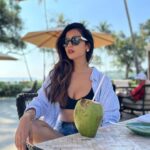Sonal Chauhan Instagram - The good shades of Monday blues 💙💙 📸 @himanichauhan . . . . . . . . . . . . . . . . . . . . . . . . . . . #ॐ #love #sonalchauhan #smile #happiness #positivevibes #blessings #goa #newbeginnings #newyear #2022 #monday #morning