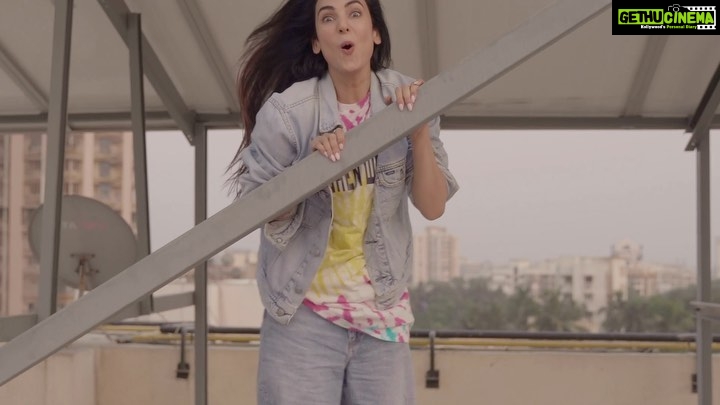 Sonal Chauhan Instagram - How the “weekend feeling” used to be once up a time…. Here’s your “Lockdown Weekend Blues” fix. Meanwhile, STAY AT HOME 🌈🦄🌈 . . . . . . . . . . . . . . . . . . . . . 🎥 @dieppj Song ~ I feel good by James Brown #ॐ #sonalchauhan #ifeelgood #jamesbrown #weekend #pridemonth #pride🌈 #pride #love #loveislove #stayhome #staysafe #positivevibes #thankyou #gratitude #blessed #prayers #friday #morning #terrace #tiedye #pridemonth #onelove